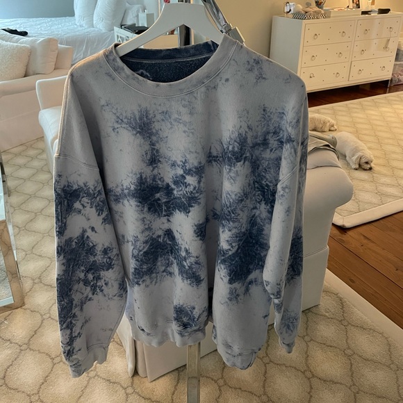 Urban Outfitters Tops - Urban outfitters tie-dye crewneck sweatshirt